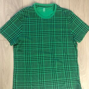 Men’s green and black Tee. Size Large